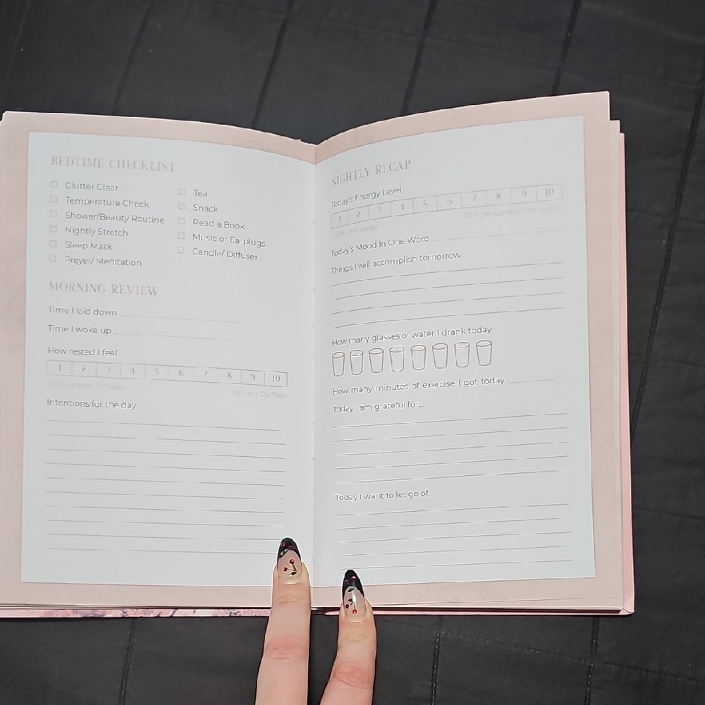 Well Beauty Lab Pink Journal - Picture 3 of 4